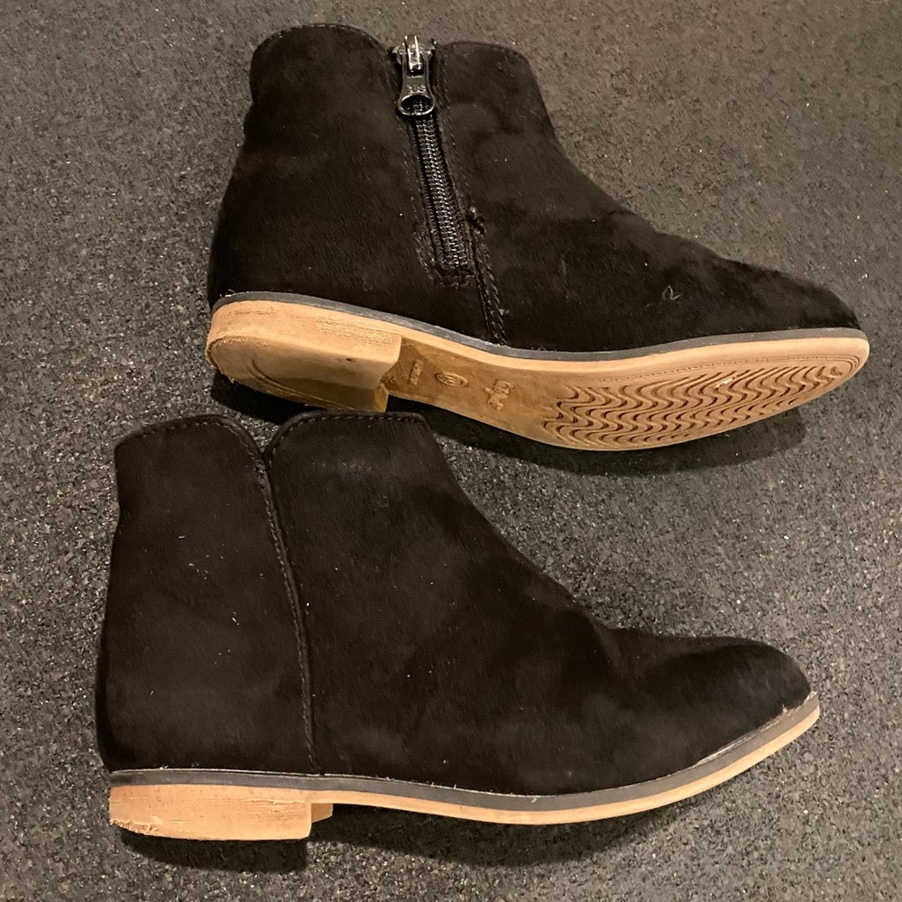Cat & jack suede boots